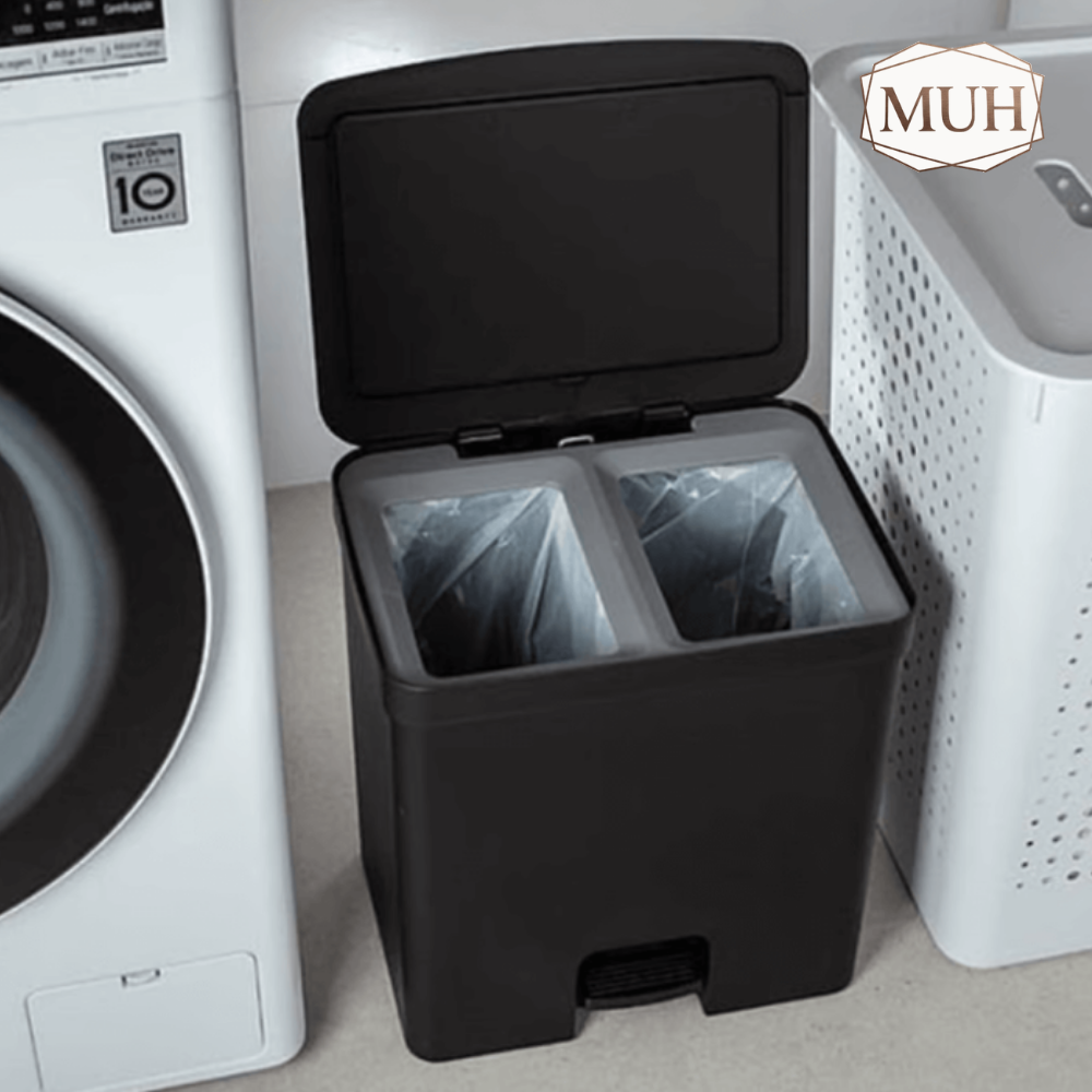 Lixeira de Pedal Trium Duplo Compartimento Preto 20 Litros