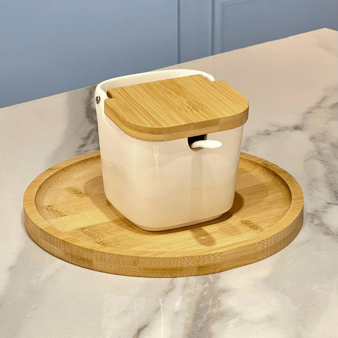 Saleiro de Mesa Ceramica com Tampa e Colher Branca 400ml